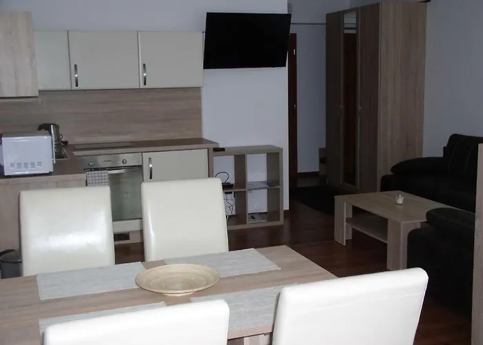 Cyril A 104 Homestay szállás *